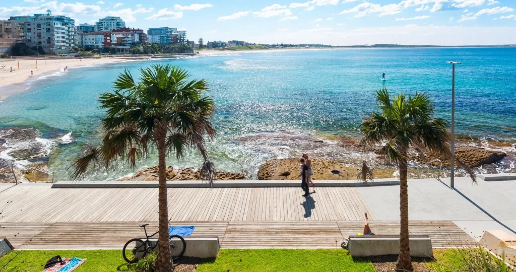 Discover Cronulla Beach